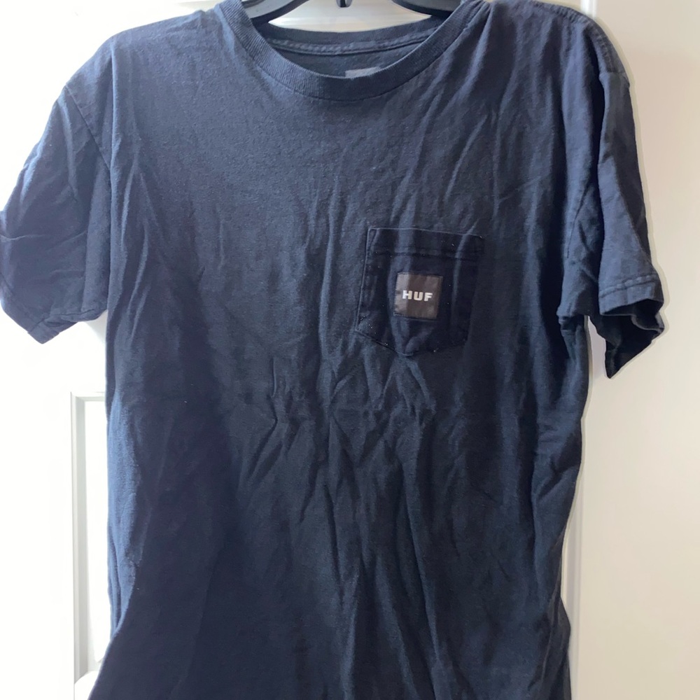 Black HUF tshirt.